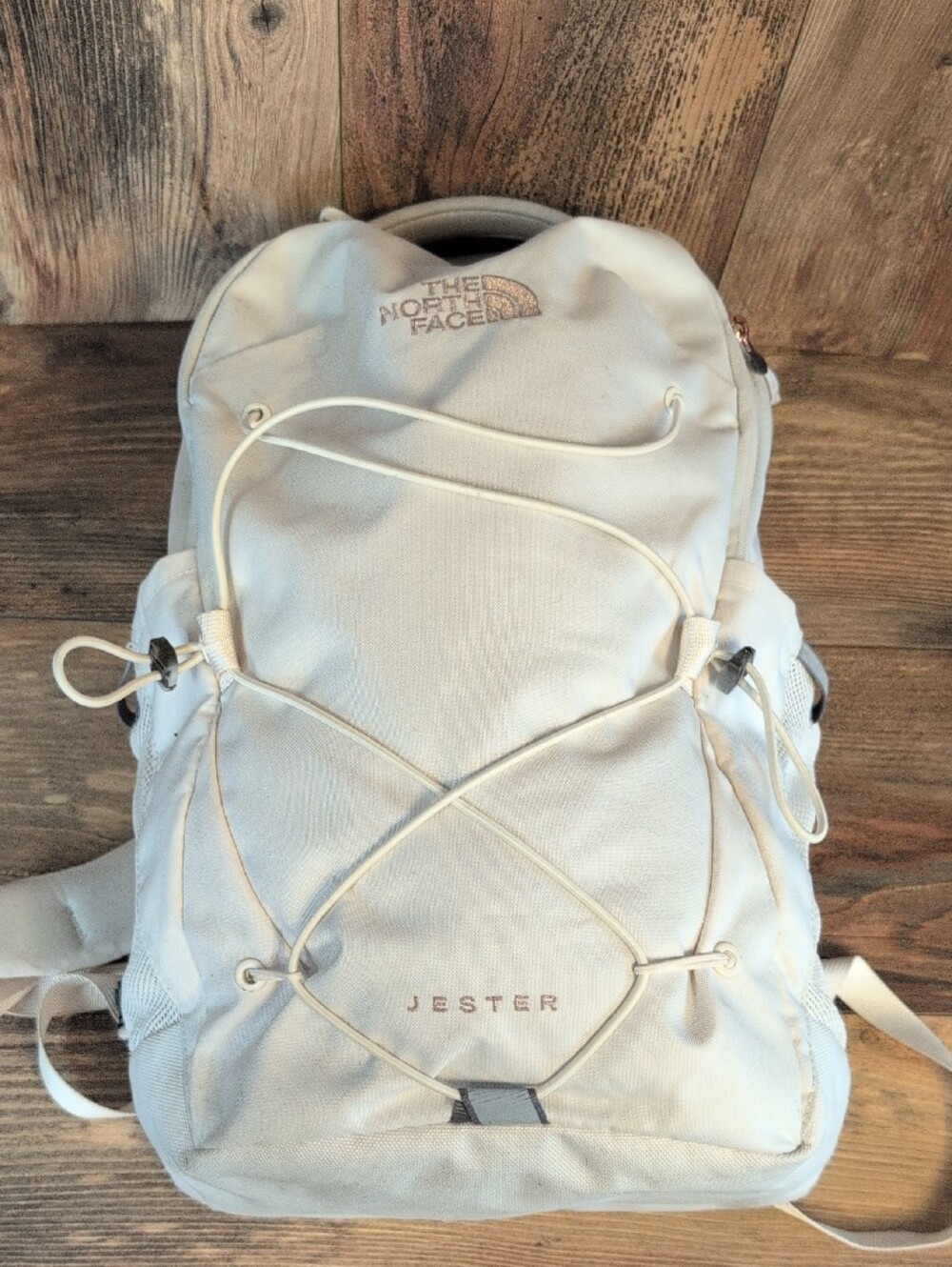The North Face NF0A3VXG White Dune Jester FlexVent Backpack            786A - Picture 2 of 10